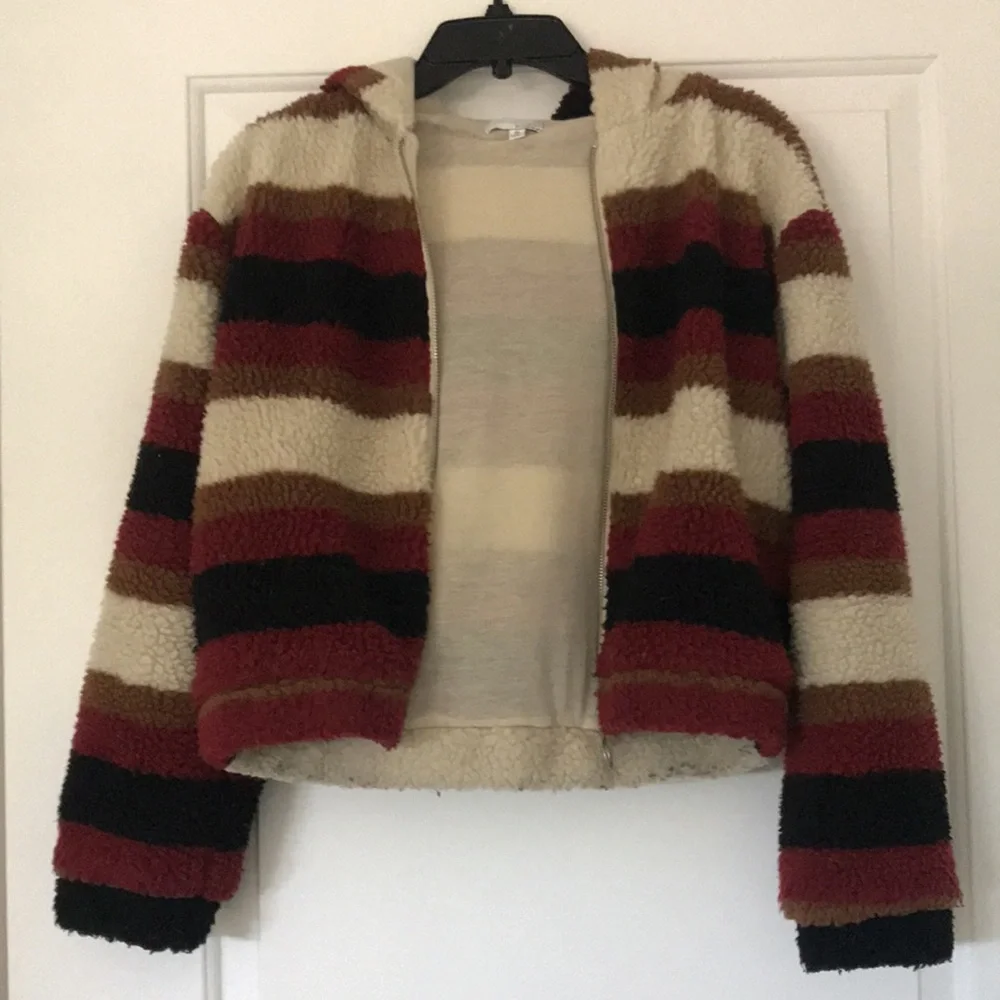 Jacket - Picture 3 of 6